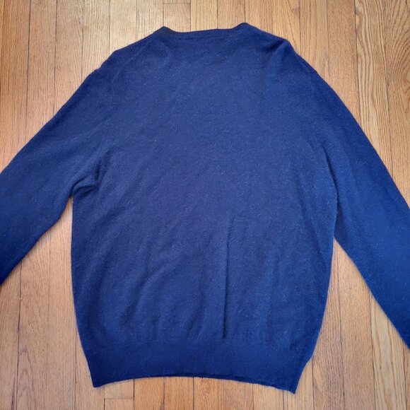 Saks Fifth‎ Avenue Cashmere V Neck Sweater XL Navy Blue Soft Warm - Picture 4 of 6
